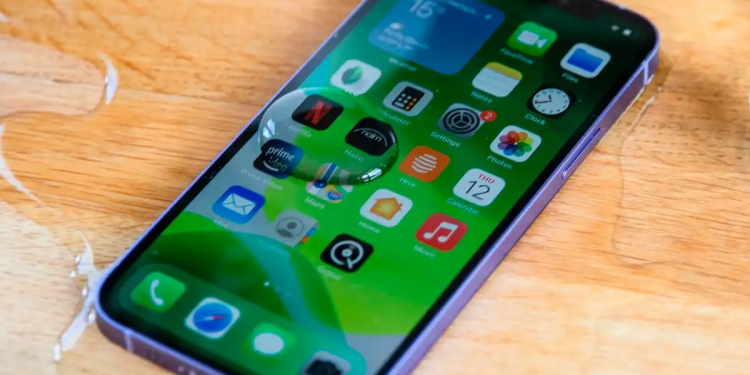 Akıllı Telefonunuz Suya Düştüğünde Ne Yapmanız Gerekir?