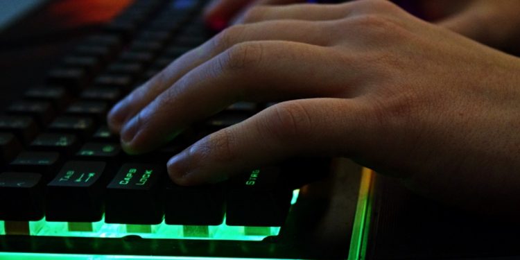 Cheat Engine Benzeri Programlar