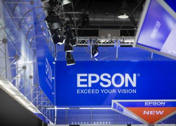 Epson İlkleri Başarmaya Devam Ediyor