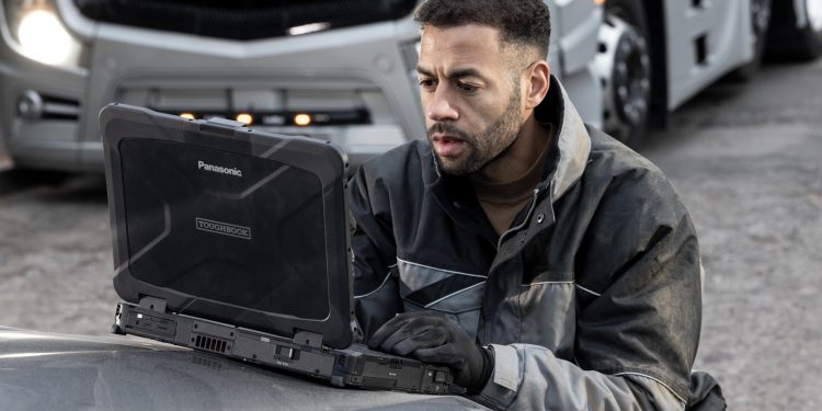 Düşmeye ve Darbeye Dayanıklı Laptoplar