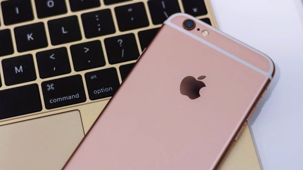 iPhone kendi kendine titriyor