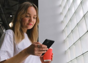 Telefonda sürekli reklam çıkıyor