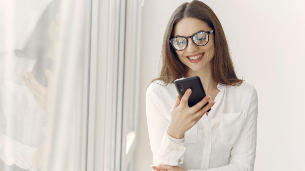 WhatsApp Çıkartma Oluşturma Özelliği Geliştiriyor