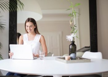 Bilgisayar Ekran Döndürme Nasıl Yapılır?