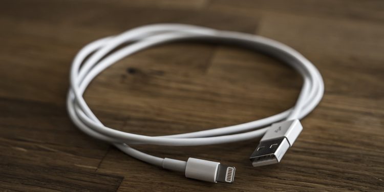 Lightning Kablosu Nedir? Ne İşe Yarar?
