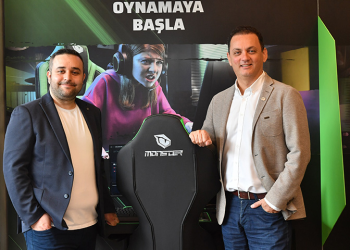 Monster Notebook Büyümeye Devam Ediyor