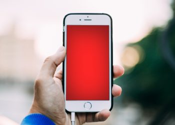 iPhone Kırmızı Ekran Sorunu Nasıl Çözülür?