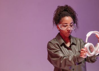 Bluetooth Kulaklık Şarj Olmuyor, Çözümü Nedir?