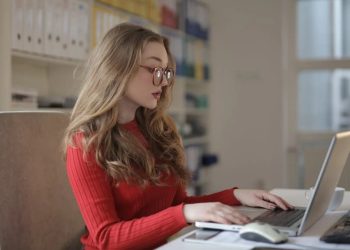 Fiverr Nedir? Nasıl Kullanılır?