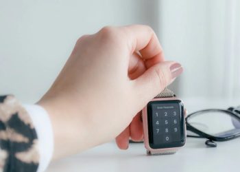 Apple Watch Ekran Büyüdü, Nasıl Küçültülür?