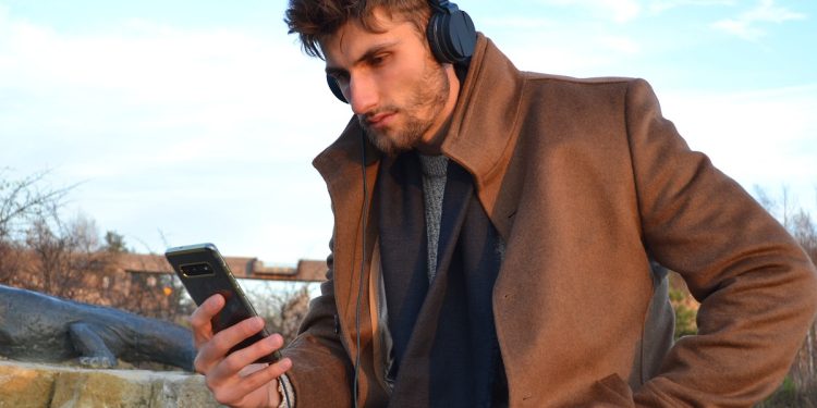 İsmi Bilinmeyen Şarkıyı Bulma Nasıl Yapılır?