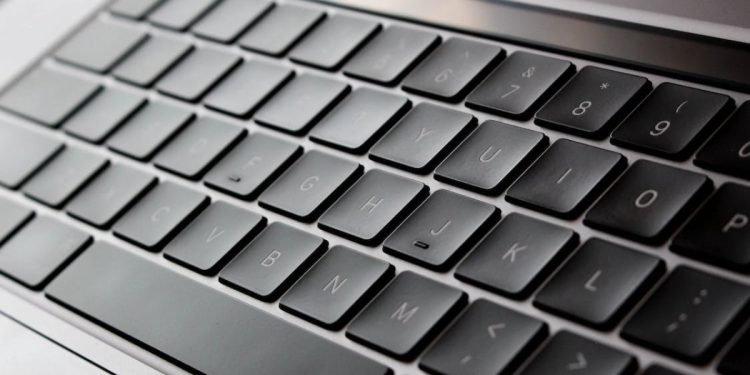 Klavye Farklı Yazıyor, Nasıl Çözülür?