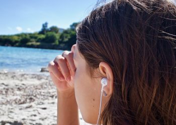 Spotify Kendi Kendine Kapanıyor, Çözümü Nedir?