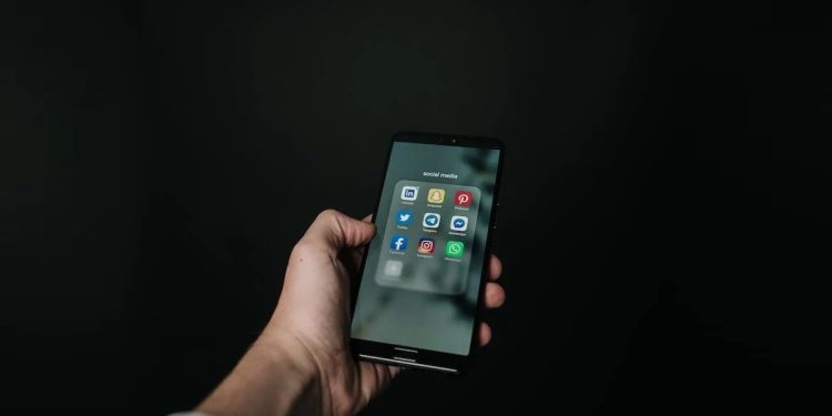 Sosyal Medya Kısaltmaları ve Anlamları