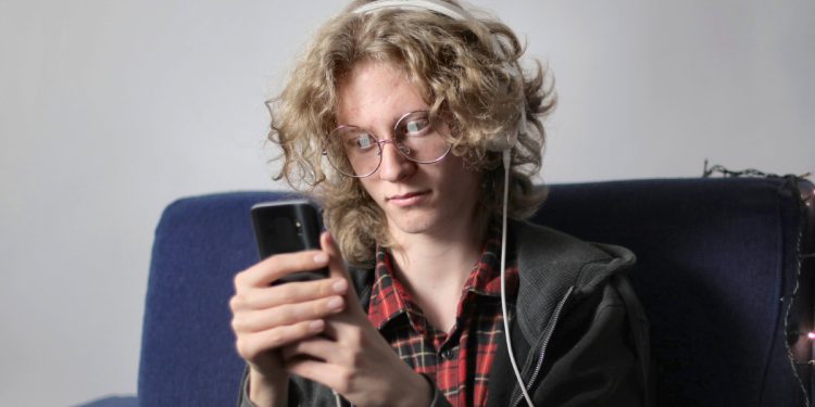 TikTok Çok Hızlı Takip Ediyorsun Hatası Nasıl Düzeltilir?