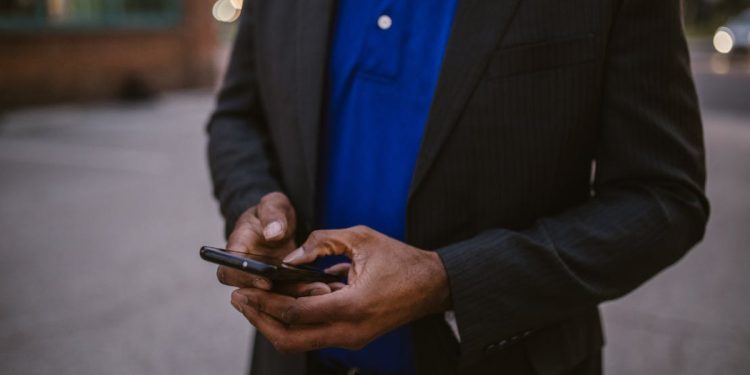 WhatsApp Beyaz Ekran Sorunu ve Çözümü