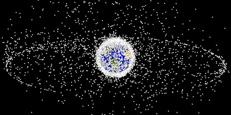 Japonya, Uzay Çöplerini İncelemek İçin İlk Uyduyu Gönderdi