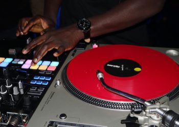 Twitch'te DJ'ler Kazandığı Parayı Müzik Şirketleriyle Paylaşacak