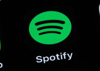 Spotify Şarkı Sözlerini Premium Özellik Yaptı: Kullanıcılar Tepkili!