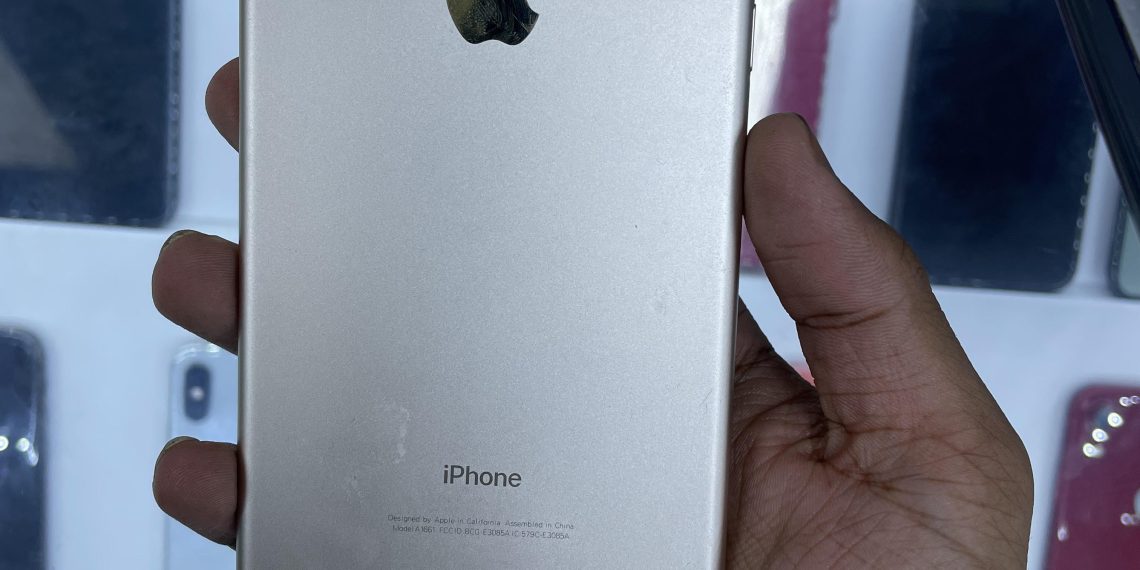 Nükleer Santrallerde Kullanılan Bu İPhone Viral Oldu