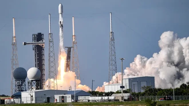 Türksat 6A Falcon 9 roketi ile yörüngeye fırlatıldı
