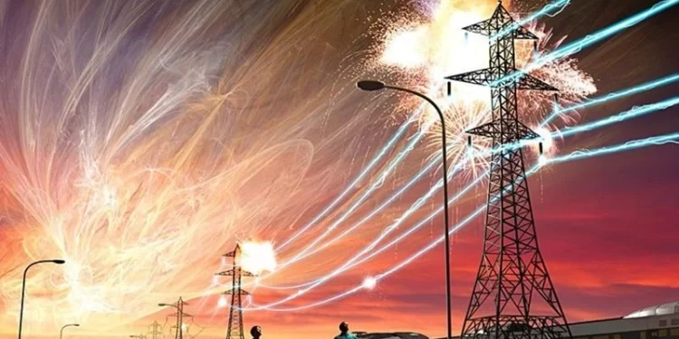 Güneş Fırtınası İnterneti Felç Edebilir: Uzmanlar Uyarıyor