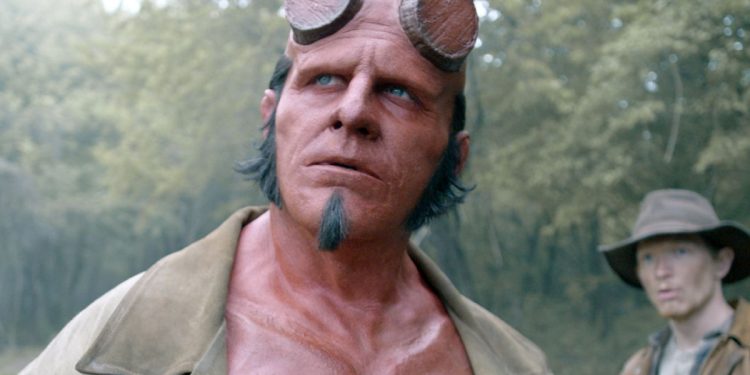 Hellboy: The Crooked Man fragmanı