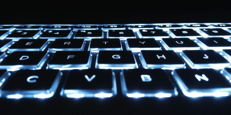 TKL Klavye Nedir? Neden Kullanılır?