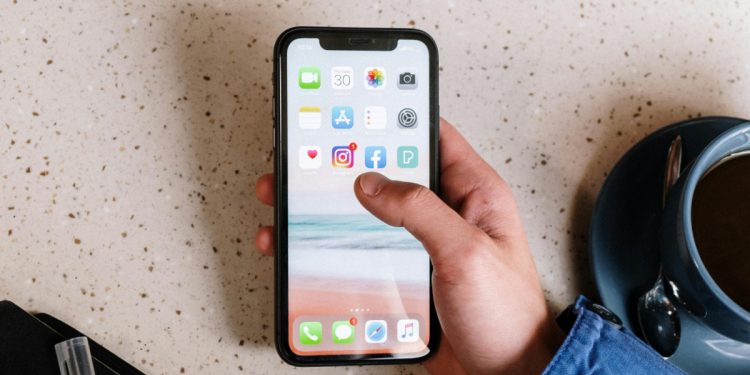 iPhone Uygulamaya Girmeden Bildirim Gelmiyor, Çözümü Nedir?