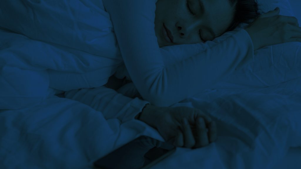 Gece Telefonu Şarjda Bırakmak Zararlı mı?