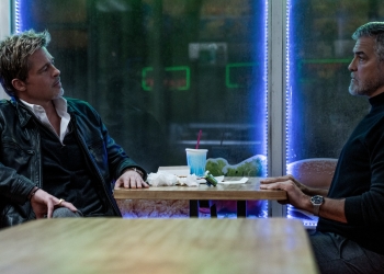 Apple Sinema Salonlarından Çekiliyor