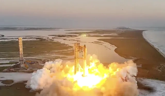 SpaceX, Starship’i Fırlattı ve İlk Kez Super Heavy Roketini Yakaladı