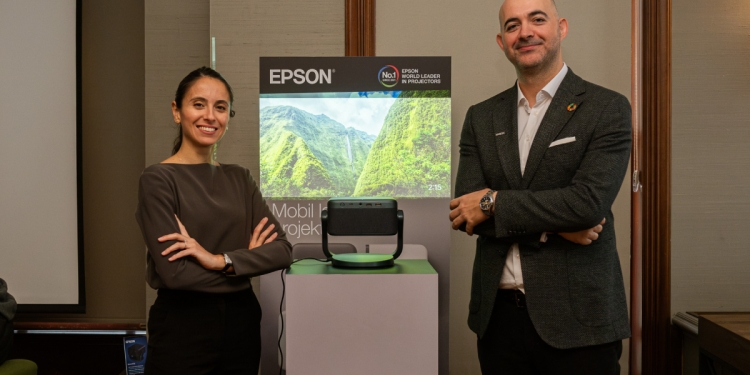 epson yen projeksiyon ürün gamı duyuru
