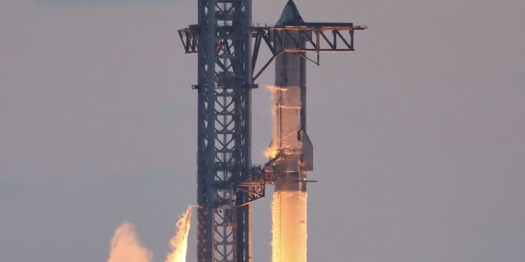 7. Starship Görevi İçin SpaceX'e Yeşil Işık Yandı