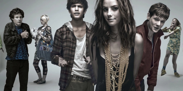 Skins Benzeri Diziler