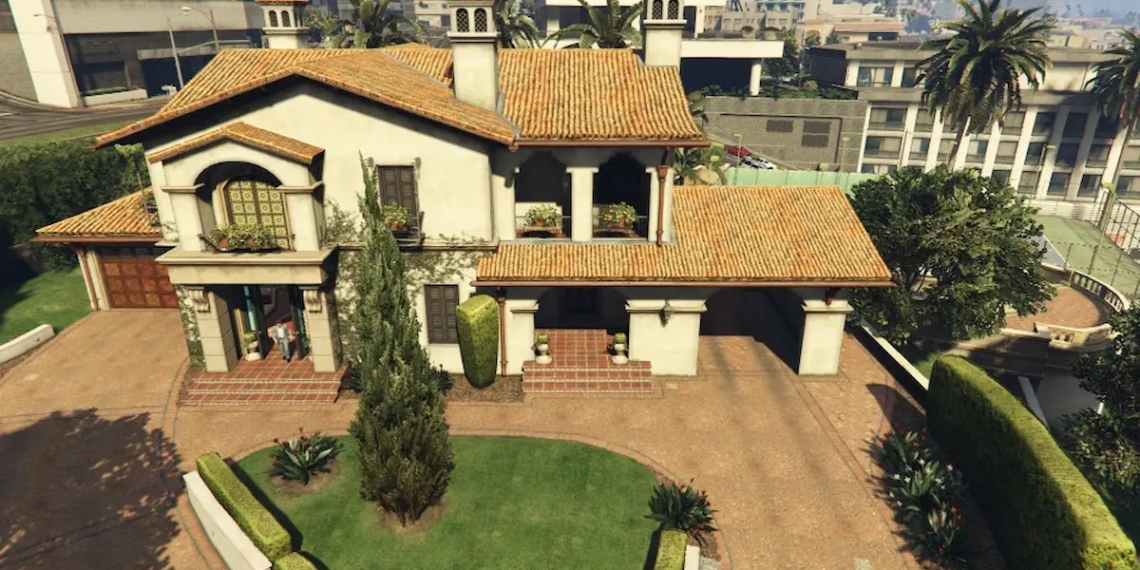 GTA 5 Michael'ın Evi Gerçek Hayatta Yandı