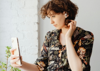 iPhone Bluetooth Kulaklık Görmüyor, Nasıl Düzeltilir?