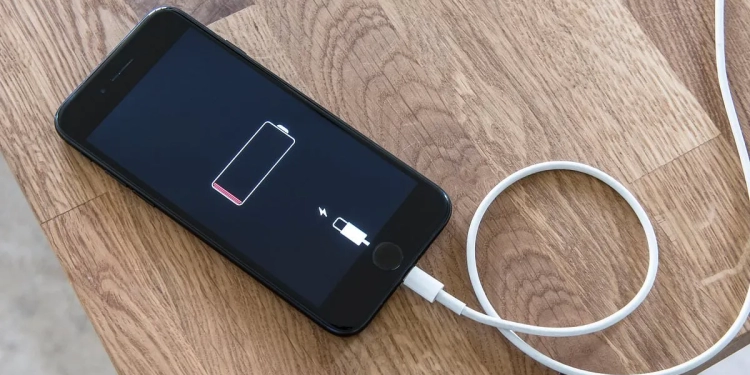 Telefonu %100 Şarj Etmek Bataryaya Zarar Verir mi?