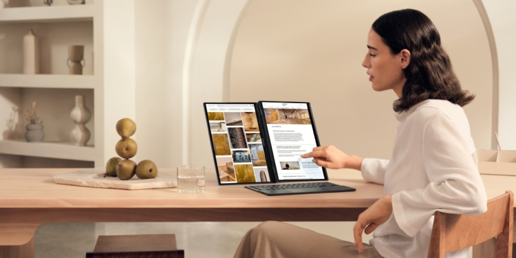 ASUS Zenbook DUO ön sipariş