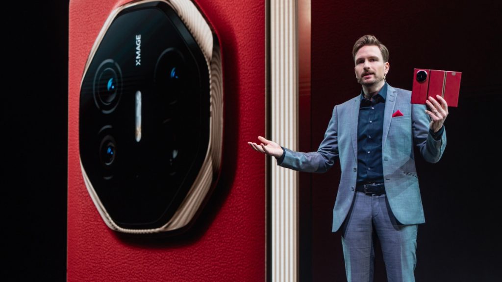 HUAWEI Mate XT ULTIMATE DESIGN satış