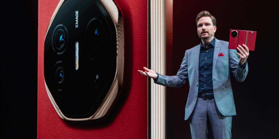 HUAWEI Mate XT ULTIMATE DESIGN satış