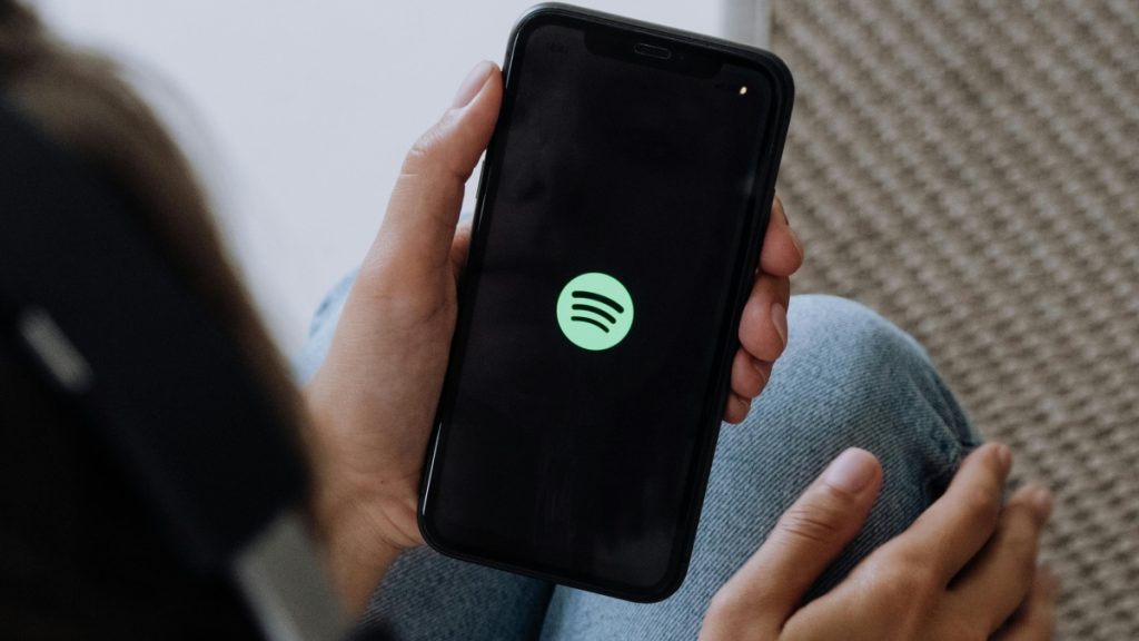 Spotify uygulamadan atıyor