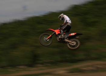 Motocross Fotoğrafçılığı ile Aksiyonun Nabzını Tut!