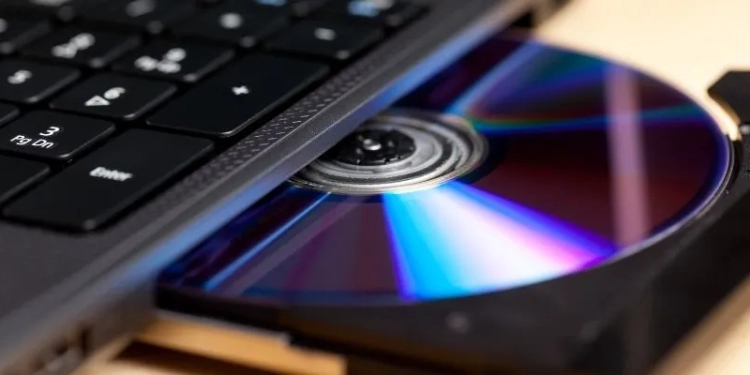 Blu-ray Devri Sona Eriyor: Dev Üretici Çekiliyor