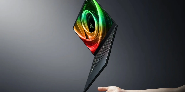 Razer Blade 14 Artık Daha İnce