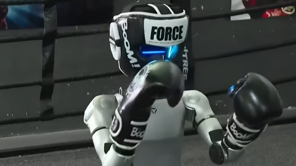 Robotlar, Dünyanın İlk Robot Boks Maçından Önce Becerilerini Sergiledi