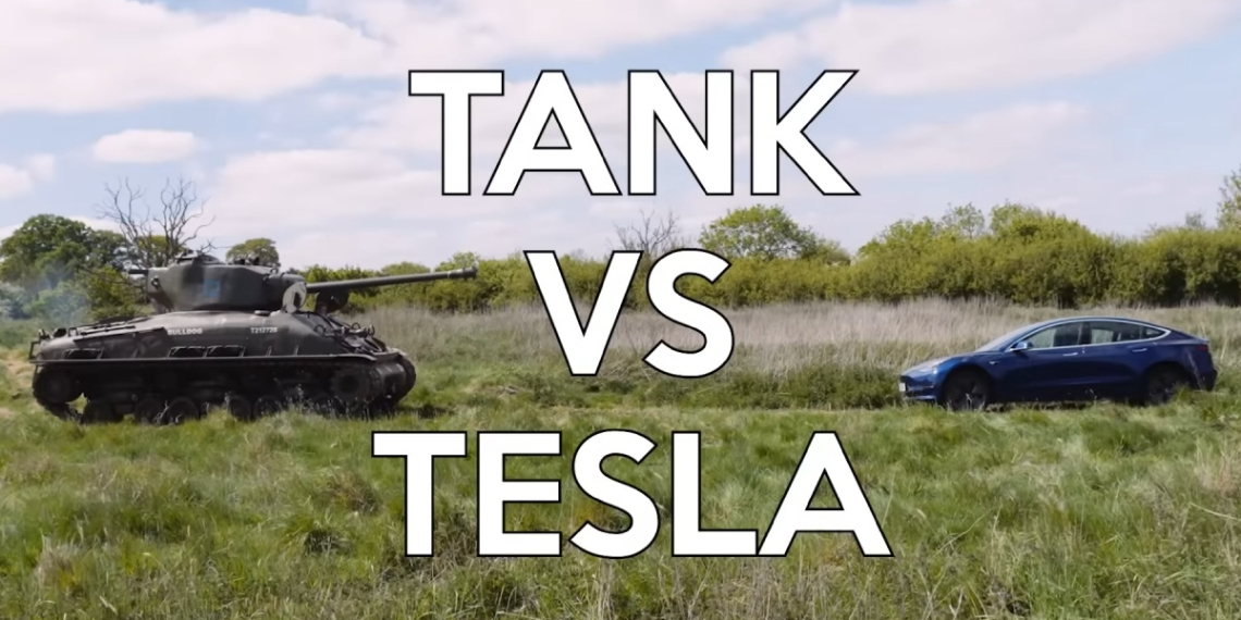98 Yaşındaki Bir Savaş Gazisi, Tesla'yı Tankla Ezdi (Video)