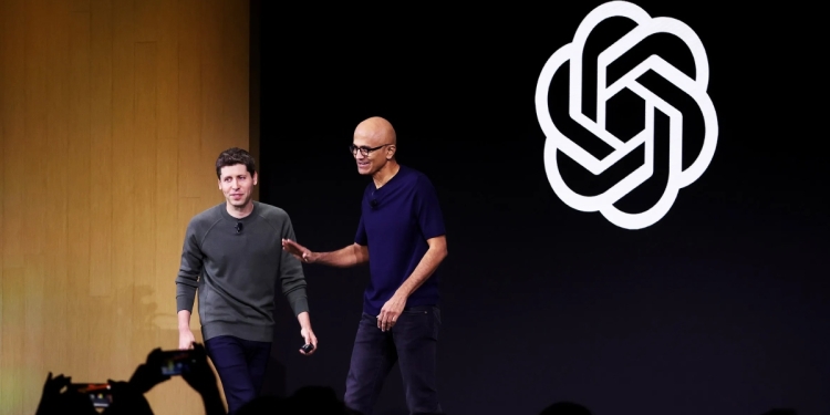 Microsoft Artık ChatGPT Geliştiricisi OpenAI'a Güvenmiyor