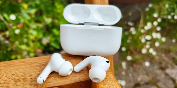AirPods Pro 3: Yeni Tasarım, Yeni Teknoloji, Yeni Dönem