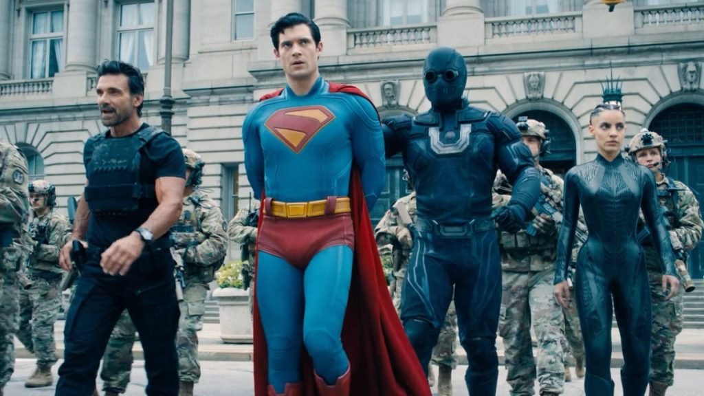 Farklı Ülkelerde Geçen DC Filmleri Geliyor!